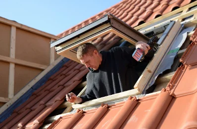 Pose de fenêtres de toit Velux à Roquetoire